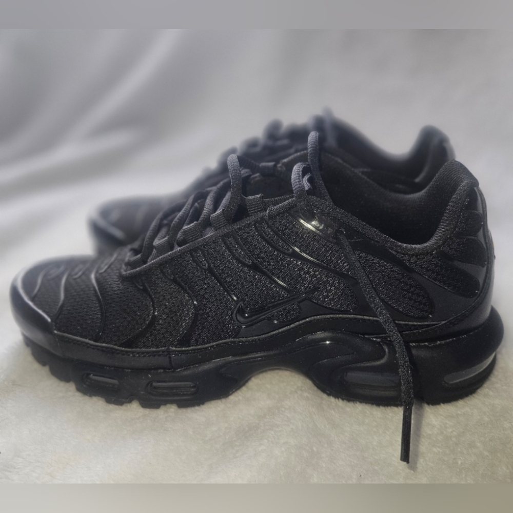 All black Nike air max w/ TN logo